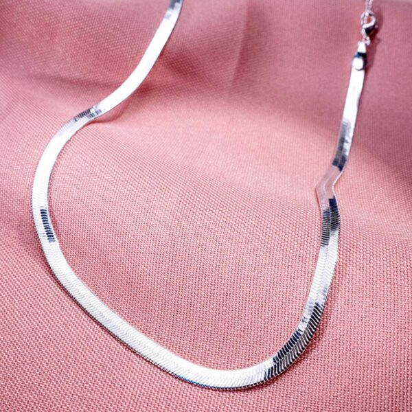 Choker Fita 4 Mm com Banho de Prata e proteção de verniz - CL-002