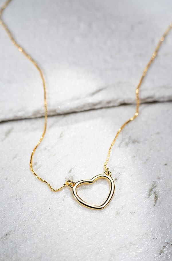 Colar coração vazado com banho em ouro 18k - CL-004 - Image 4